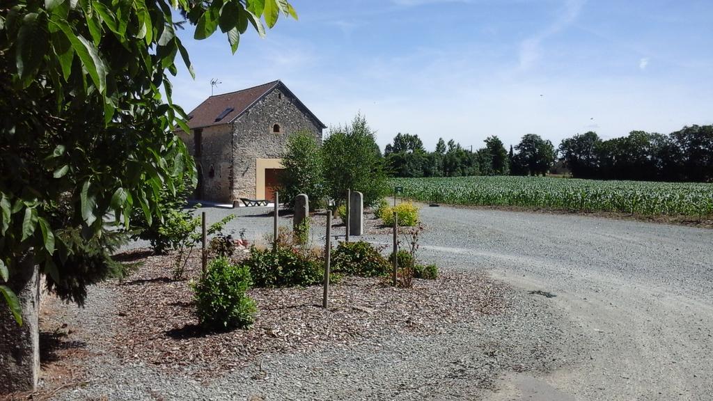 Maison De Vacances Avec Piscine Interieure - Le Grand Champagne Villa Saint-Victeur Exterior foto